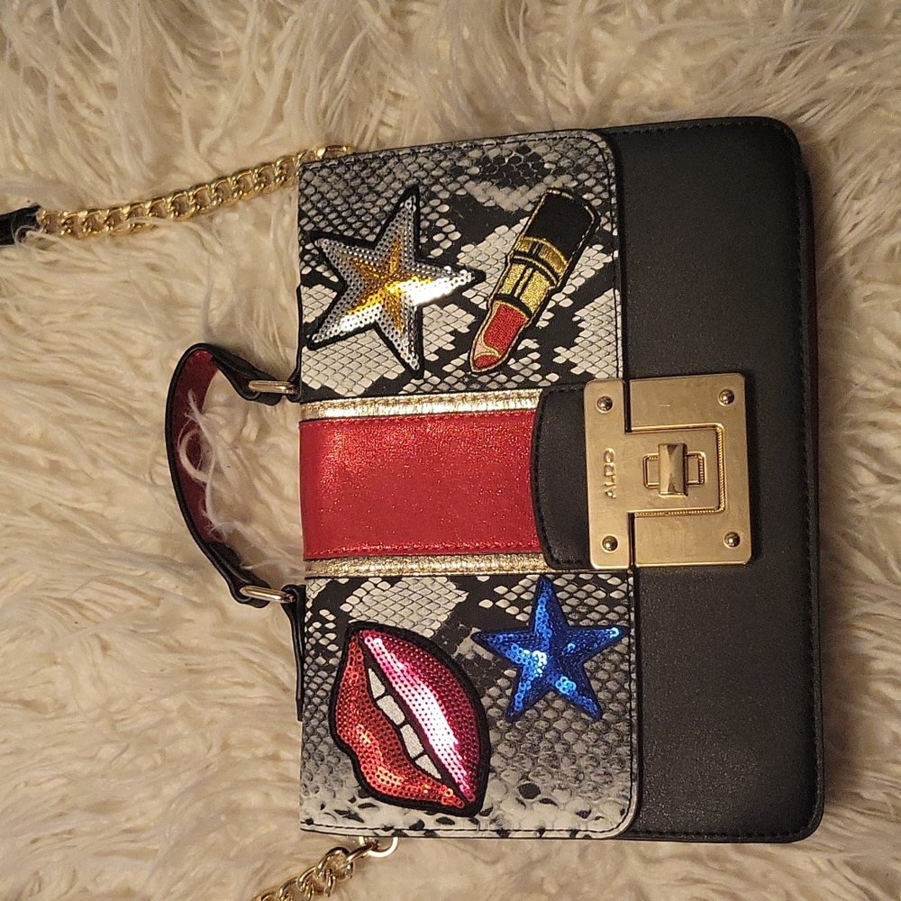 ALDO 10" × 7 1/4" Faux Leather Snake Skin Print Shoulder Bag [Black &Red]